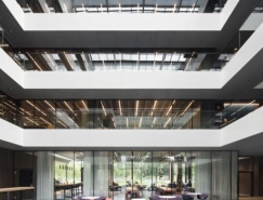 開放通透的辦公環境：軟件公司AEB斯圖加特總部設計