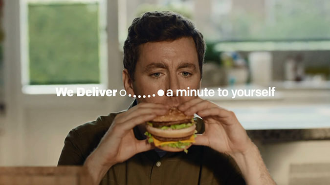 英国麦当劳与Uber外卖服务广告 递送时光