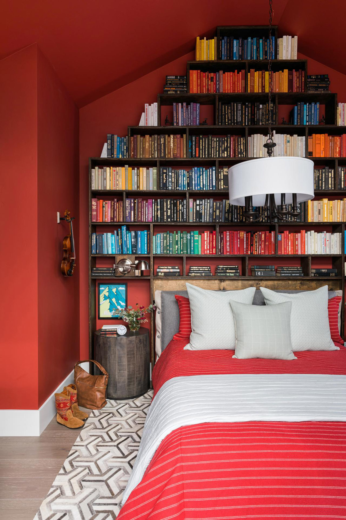 red-bedroom-comforters-600x900.jpg