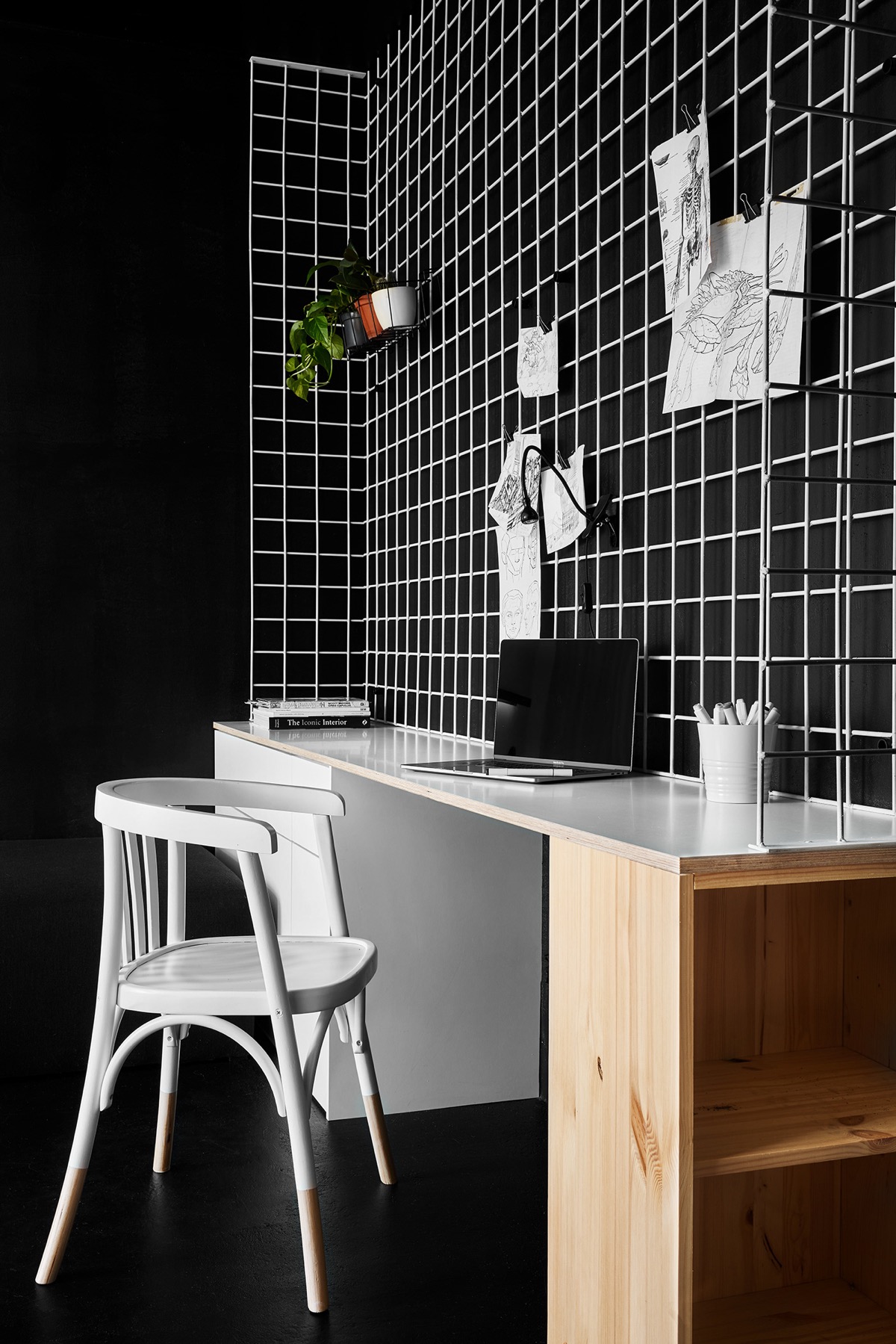 黑，白和木质内饰打造40平现代小公寓
