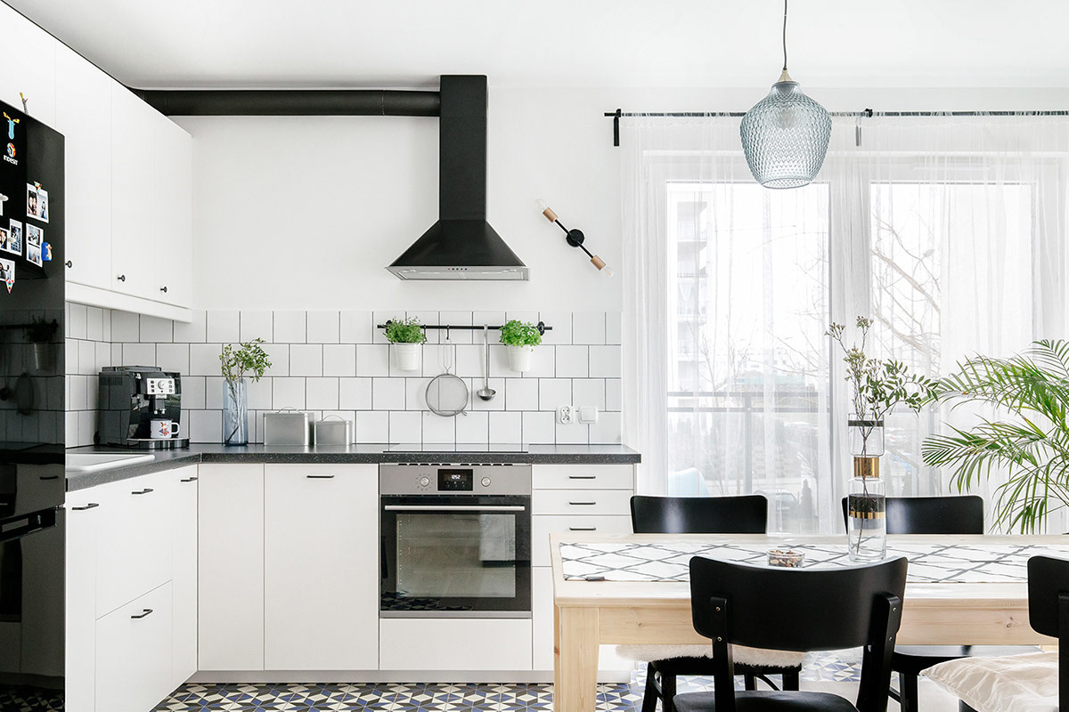 black-and-white-kitchen.jpg
