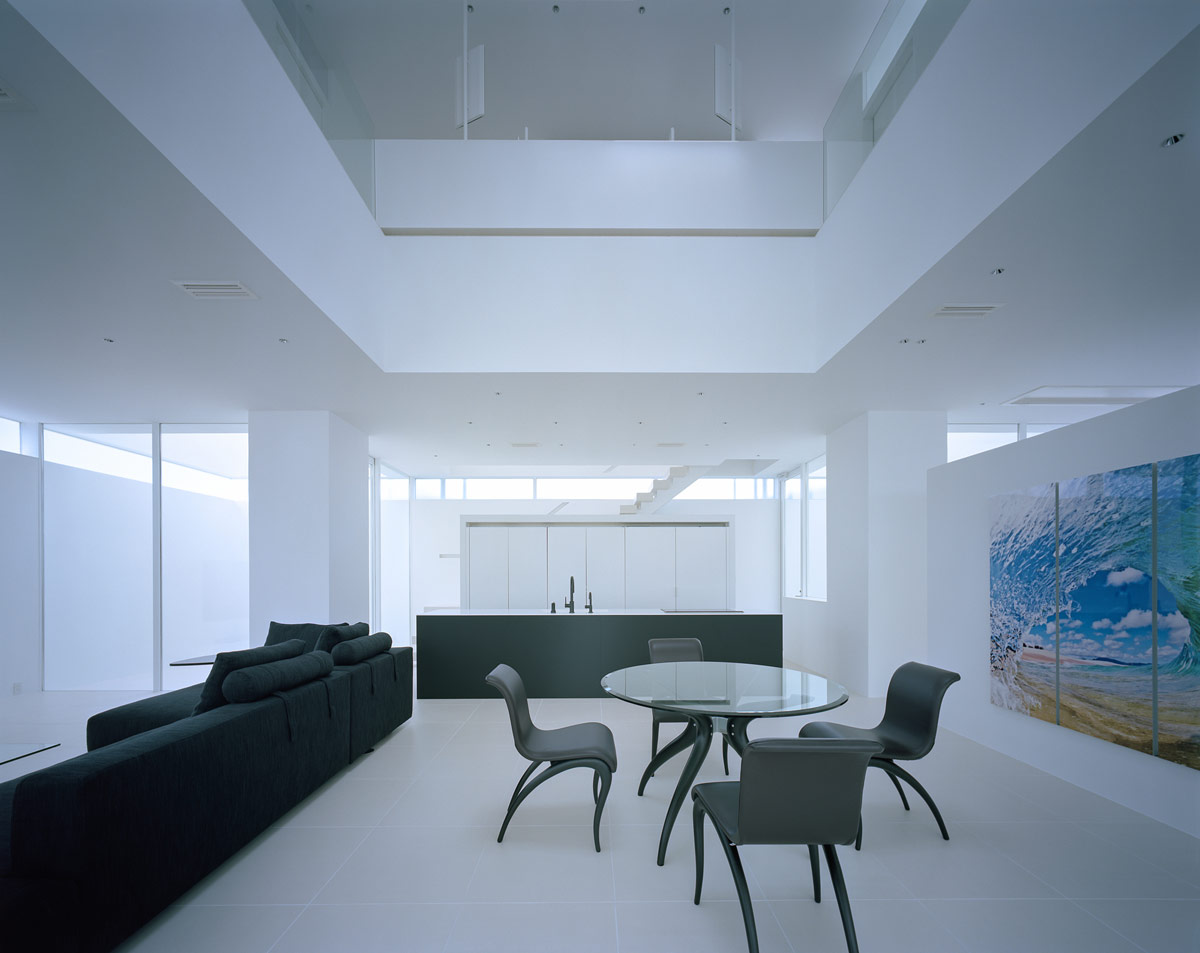 modern-dining-room-600x477.jpg