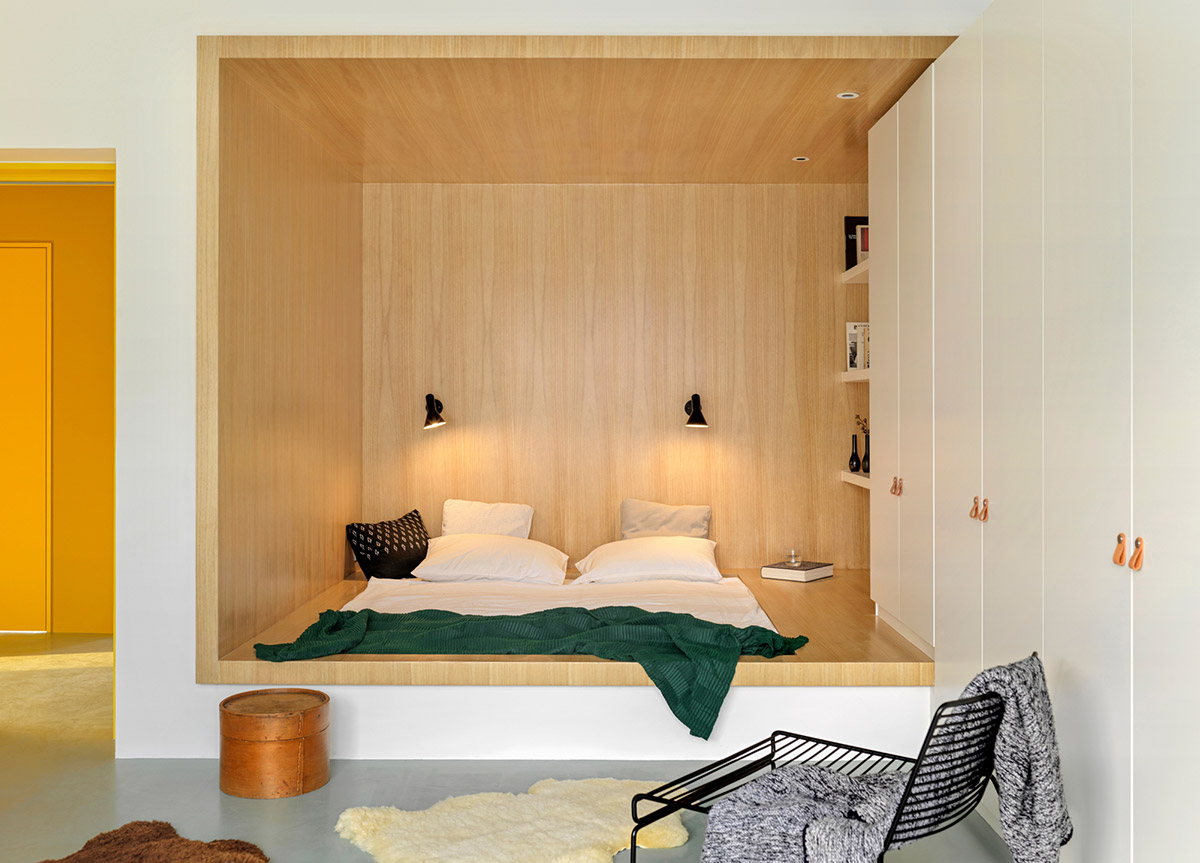 built-in-floor-bed-design-600x432.jpg