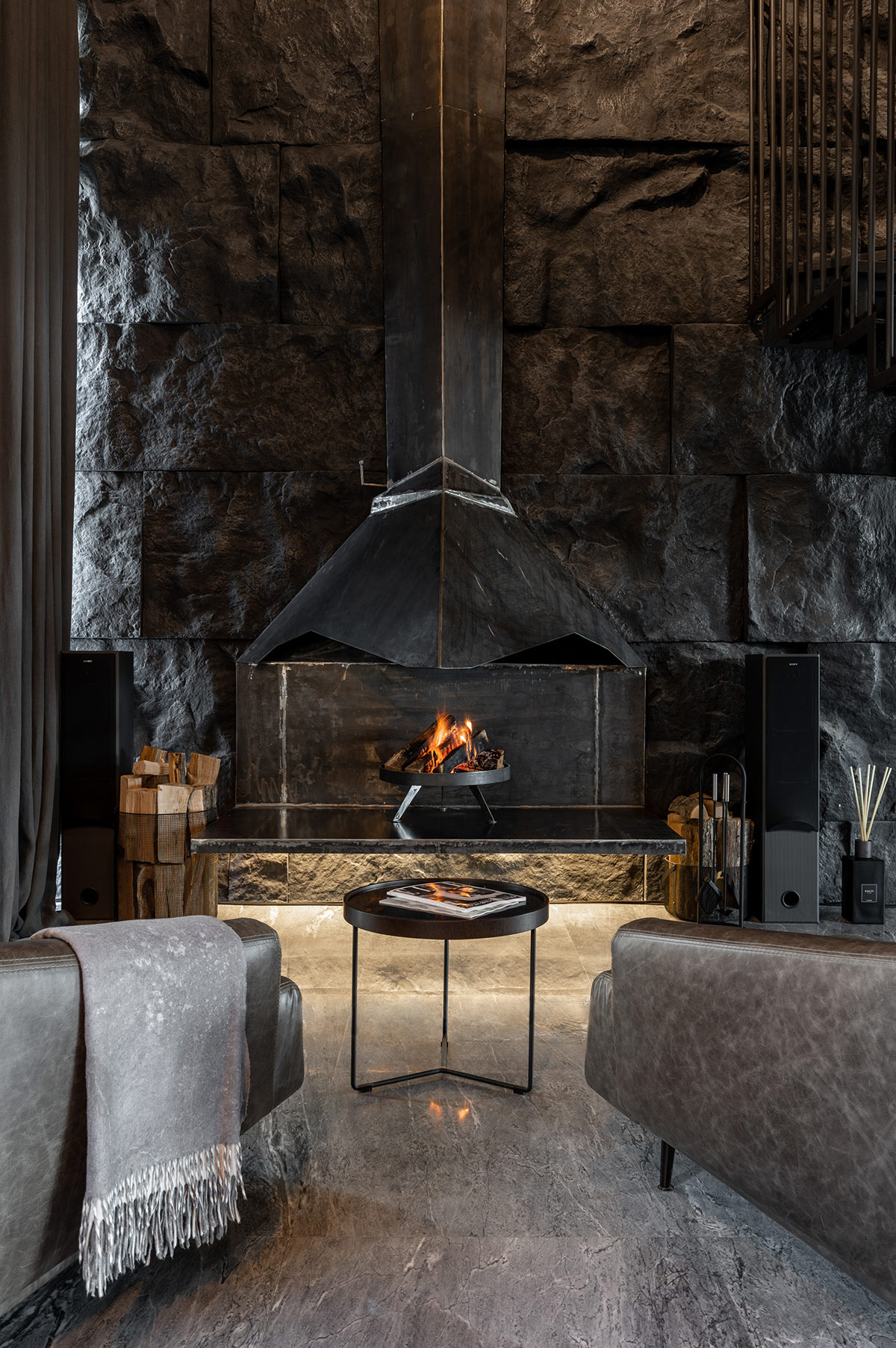 fireplace-ideas-600x903.jpg