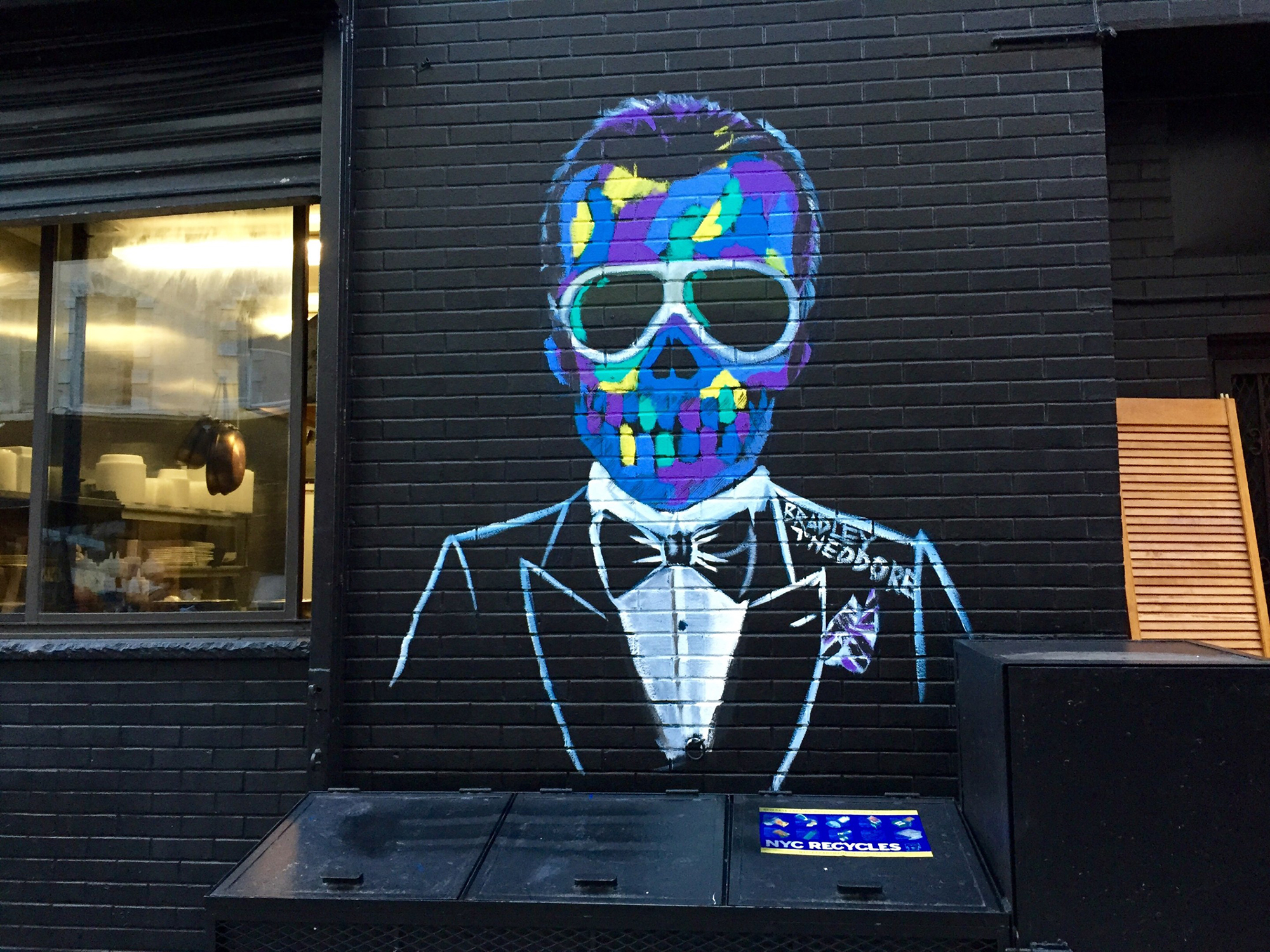 纽约时尚街头艺术家Bradley Theodore骷髅人像涂鸦作品