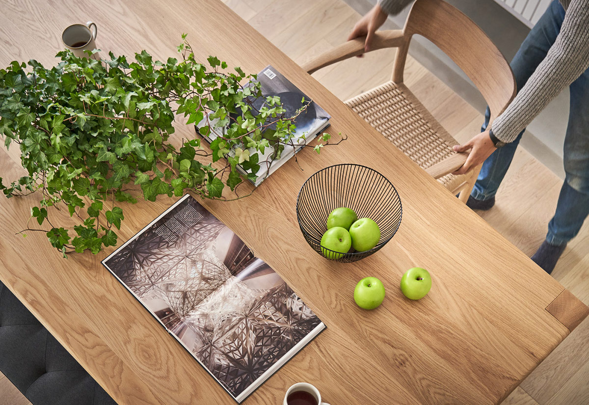 wood-dining-table-1-600x413.jpg