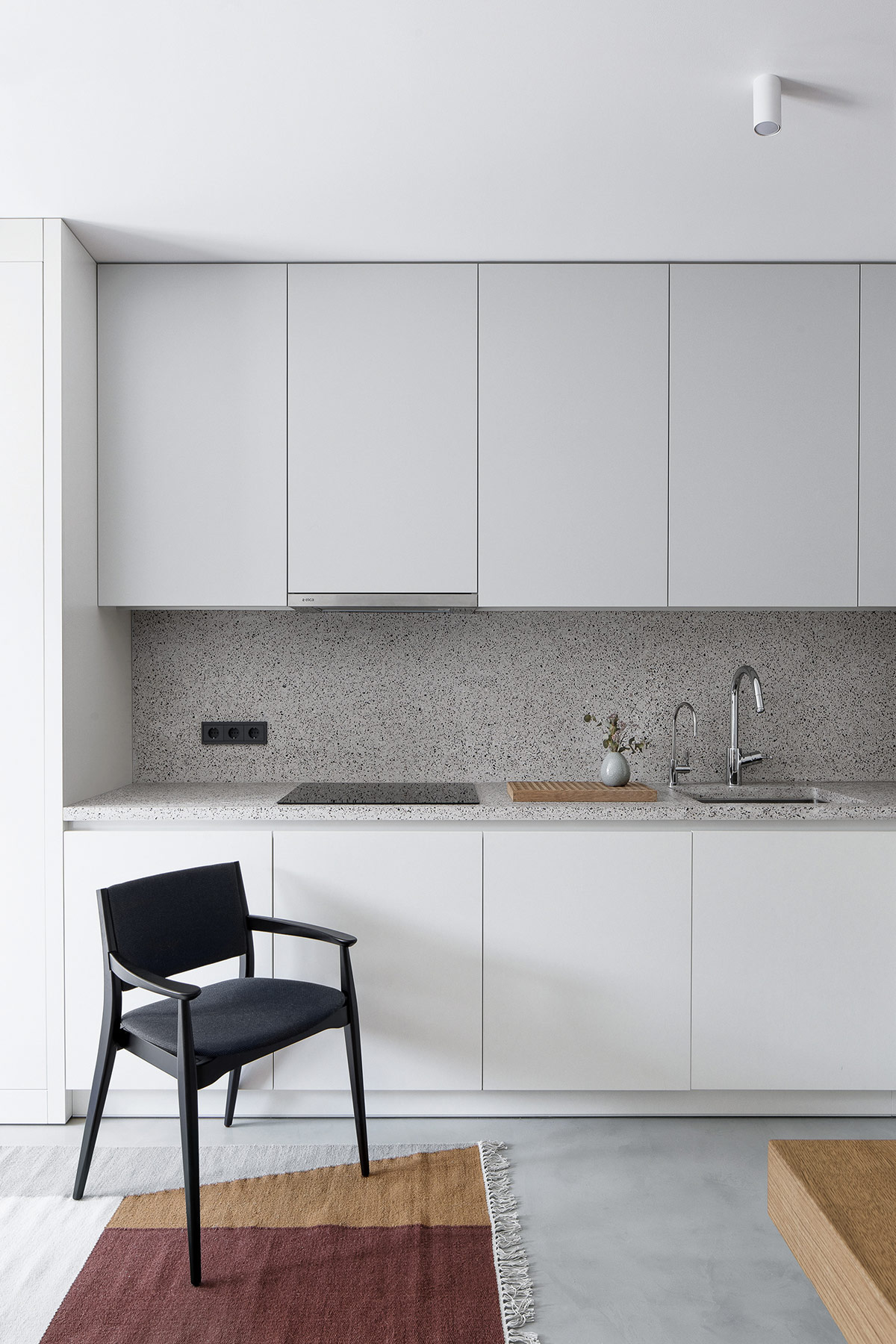 white-kitchen-1-600x900.jpg
