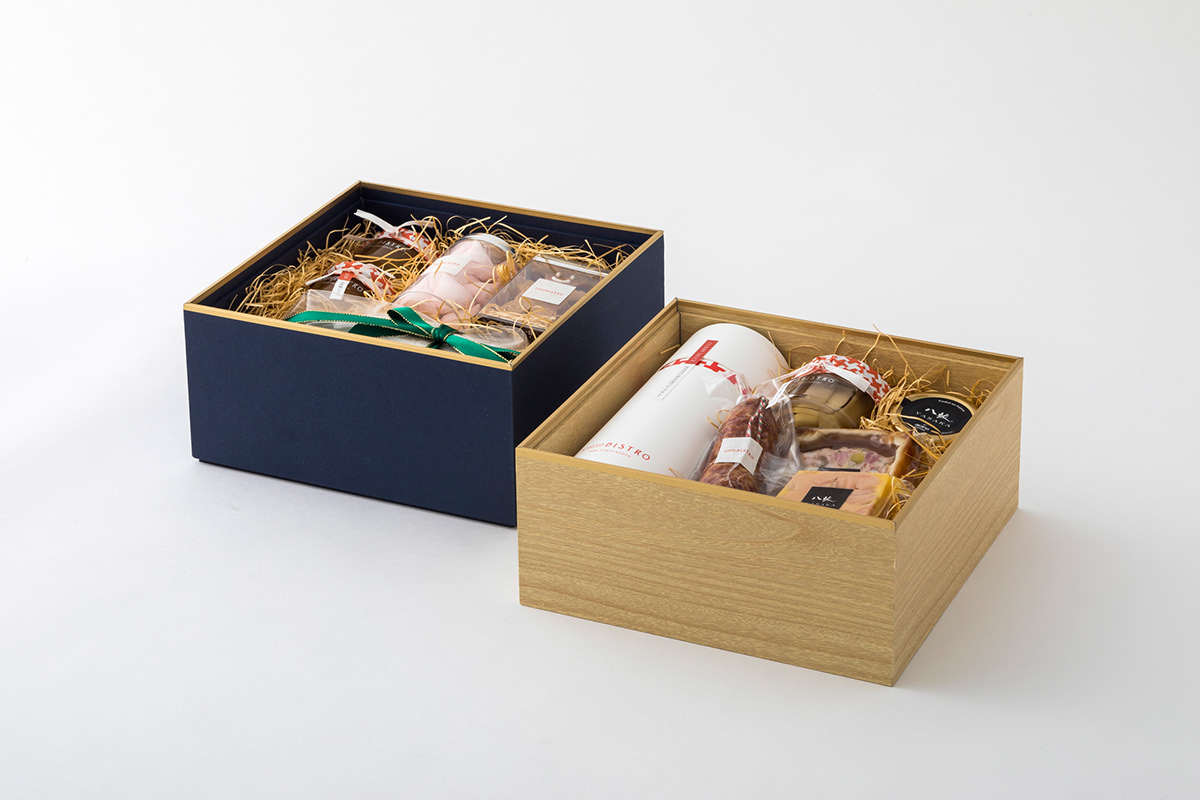 京都柏悦酒店圣诞礼盒包装设计