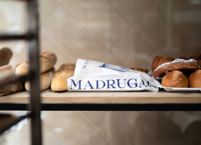 LA MADRUGADA麵包店品牌視覺設計