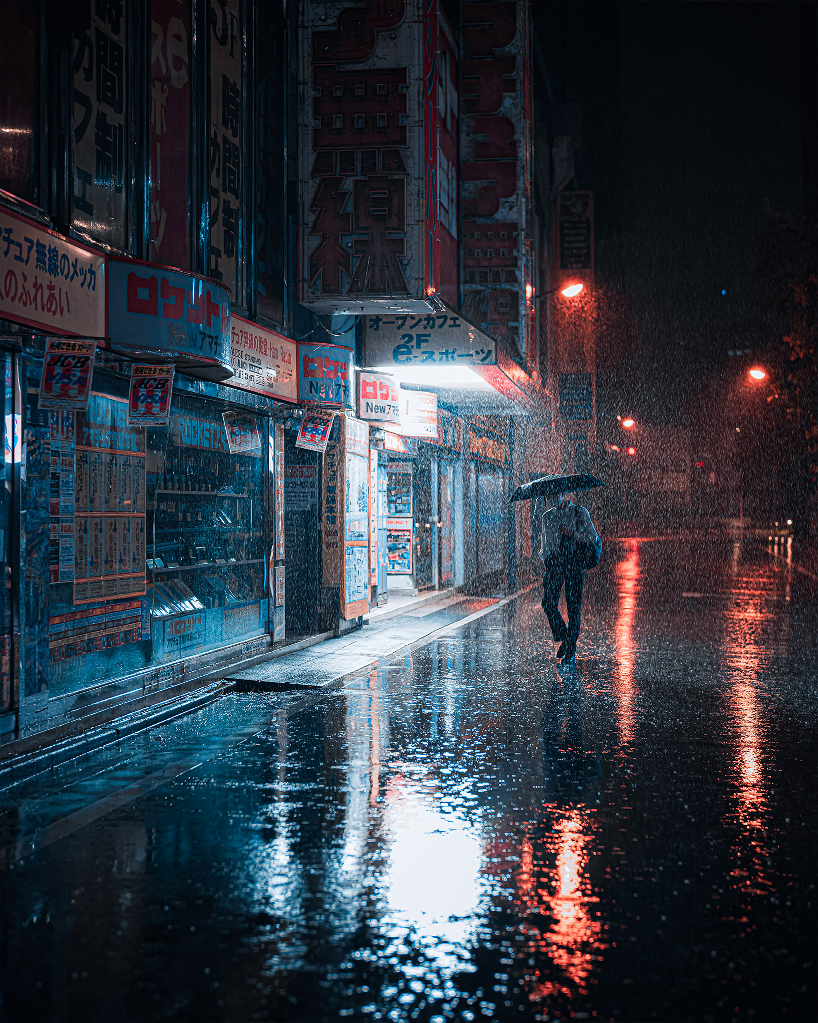 Junya Watanabe：雨中迷人的东京