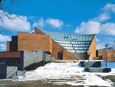 芬兰现代建筑大师阿尔瓦·阿尔托(Alvar Aalto)