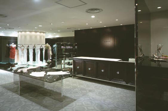 日本BRAIN专卖店室内空间设计(一)