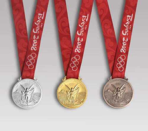 龙纹玉璧体现中西合璧 2008北京奥运会奖牌发布