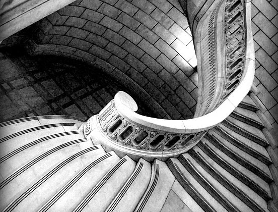 漂亮的曲线：50张创意楼梯摄影