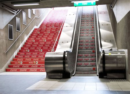 国外一组创意楼梯广告