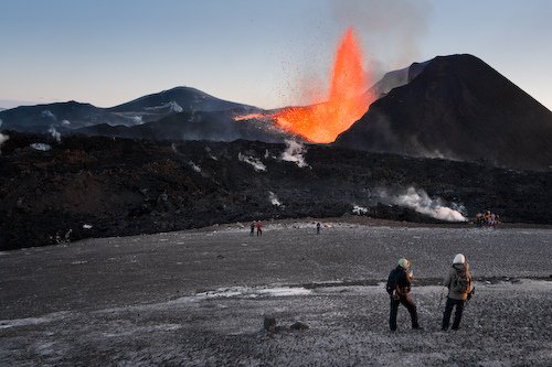 漂亮的火山喷发照片