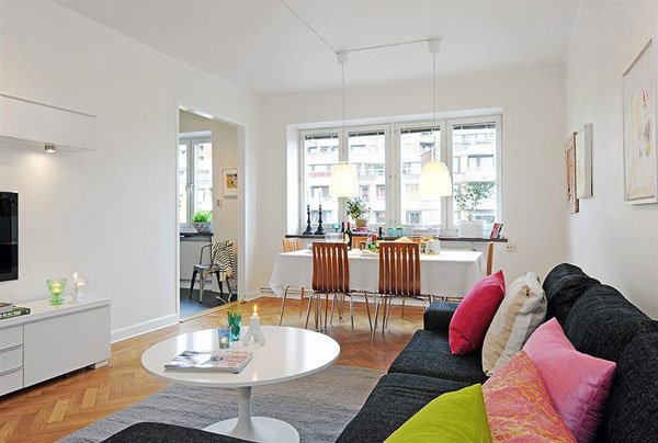 鲜艳色彩点缀下的北欧风格公寓室内设计