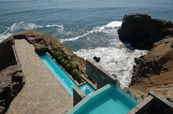 秘鲁Punta Misterio俯瞰太平洋的Leferve住宅设计