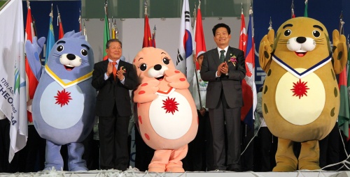 2014年仁川亚运会会徽和吉祥物公布