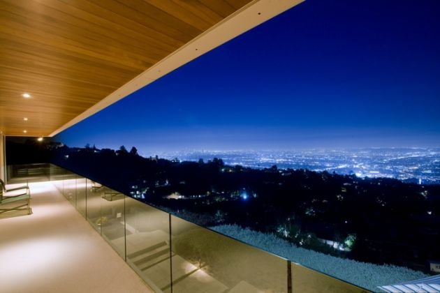 开阔的视野：洛杉矶山顶别墅欣赏