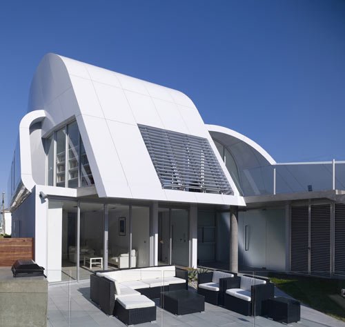 复古与现代元素的结合：Moebius住宅设计