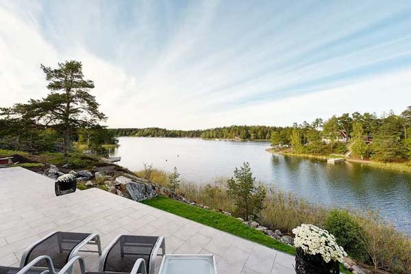 恬静生活 怡人享受：斯德哥尔摩湖边别墅