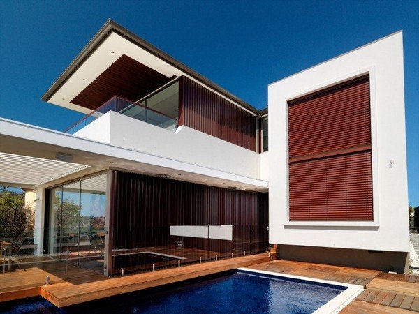 高雅的视觉对比：悉尼Euryalus街现代住宅设计