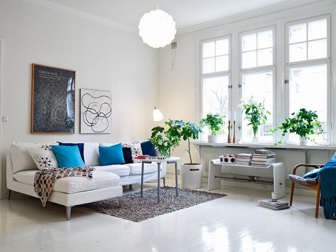 北欧风格的白色精致公寓设计