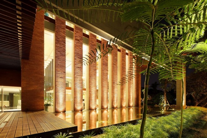 印尼Tangerang大气优雅的别墅设计