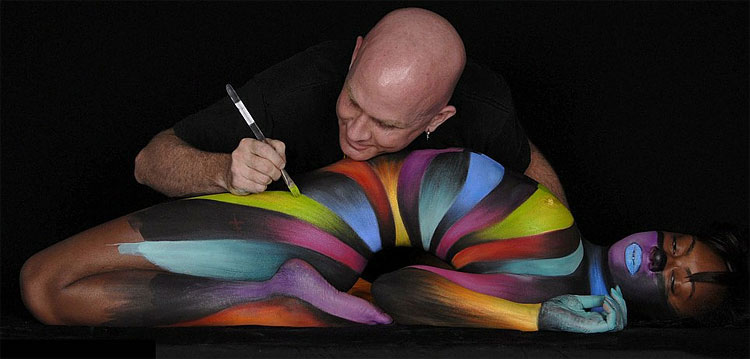 Craig Tracy令人惊叹的人体彩绘艺术