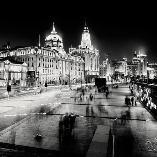 波兰摄影师Martin Stavars美丽的黑白城市夜景