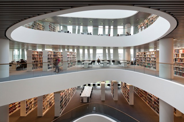 英国Aberdeen大学图书馆新馆