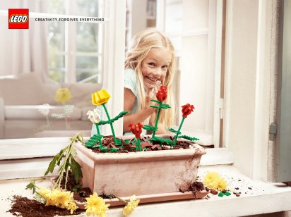 Lego(乐高)广告：有了创造力，可以原谅一切