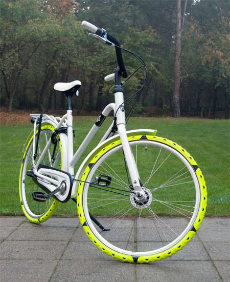 荷兰设计师Cesar Van Rongen：自行车防滑套(Bike Spikes)