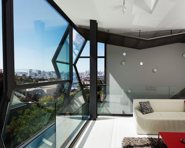 旧金山The Flip House：全通透棱镜般的住宅设计