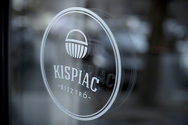 品牌设计欣赏：布达佩斯Kispiac餐馆