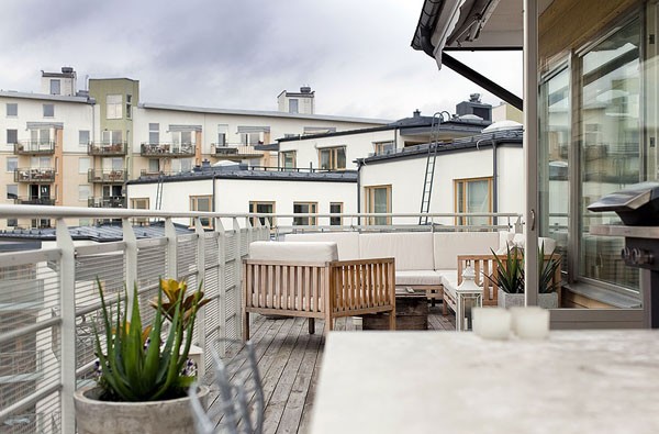 斯德哥尔摩Lilla Essingen岛现代简约顶层公寓设计