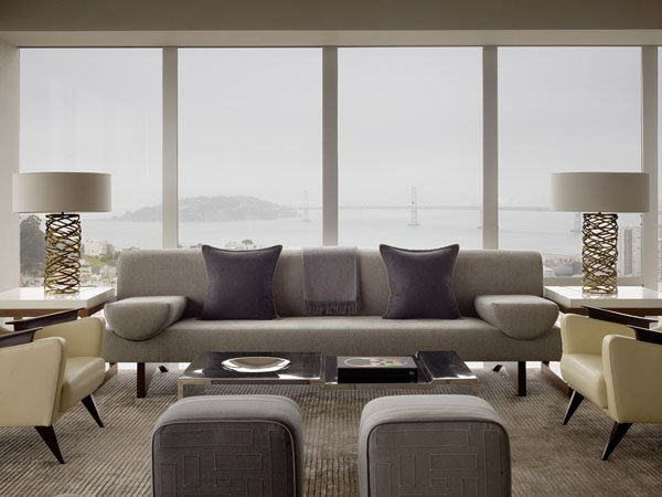 饱览旧金山美景：旧金山俄罗斯山现代豪华公寓设计