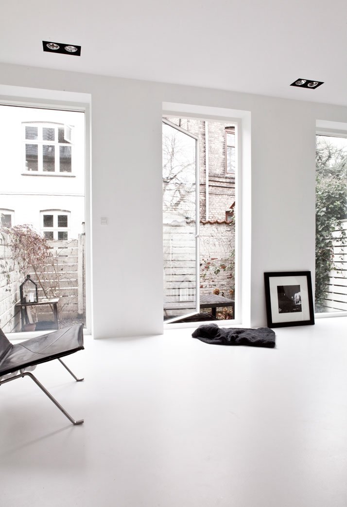 Norm Architects：哥本哈根纯白住宅设计