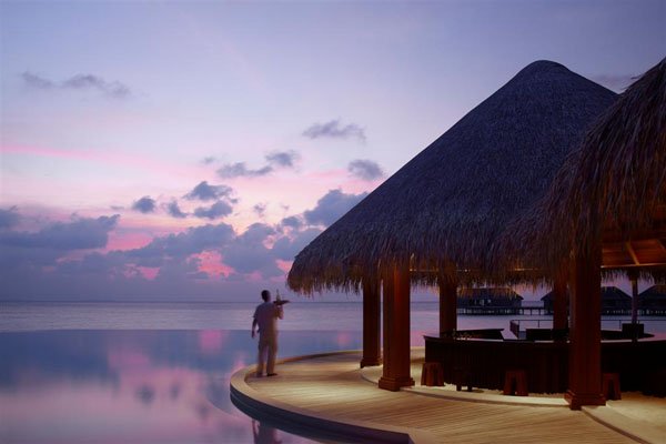 豪华奇幻之旅:马尔代夫都喜天阙(Dusit Thani Maldives)度假村