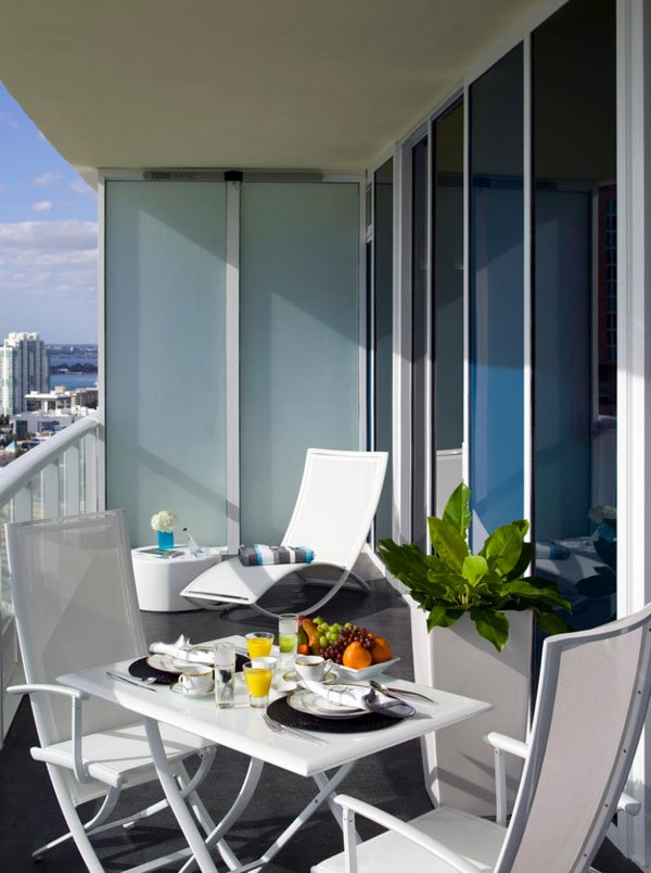 迈阿密俯瞰海景的豪华高层公寓