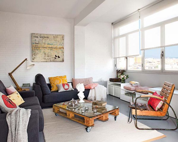 巴塞罗那舒适简约的顶层小公寓设计