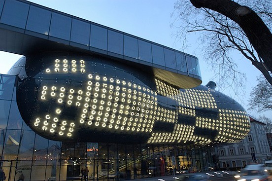 未来主义风格的格拉茨美术馆（Kunsthaus Graz）