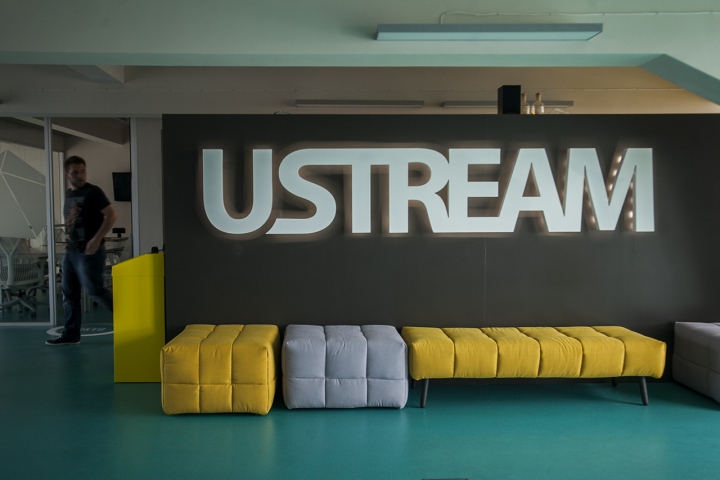 匈牙利Ustream办公空间设计