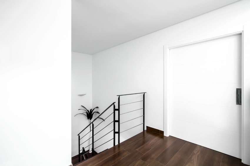 西班牙House V02纯白极简风格住宅设计
