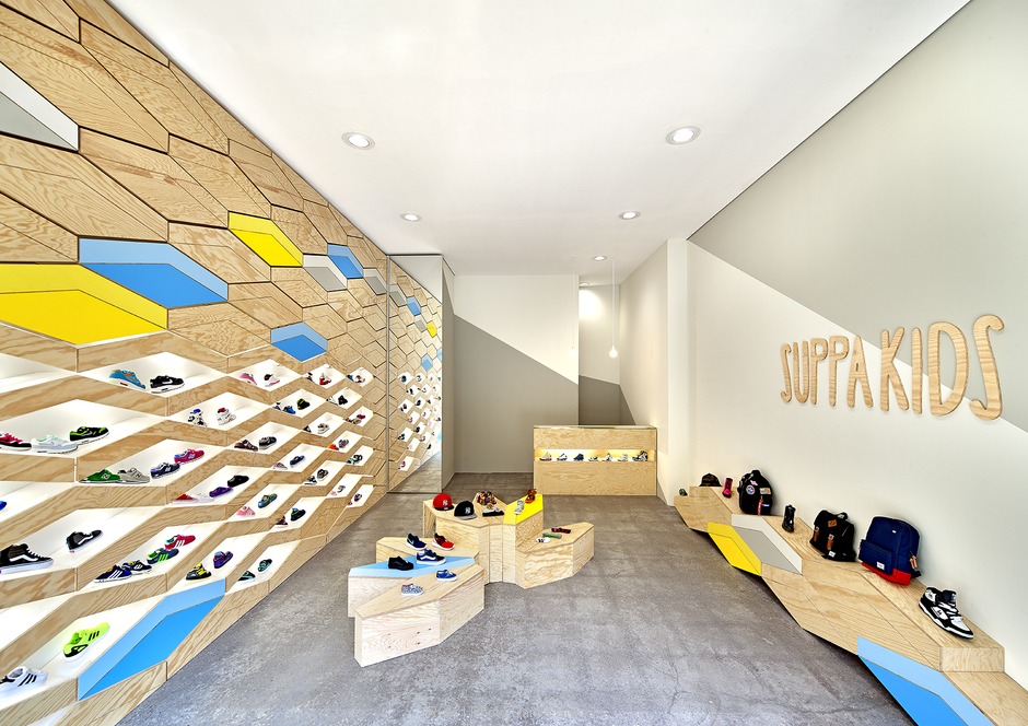 Suppakids儿童运动鞋店设计