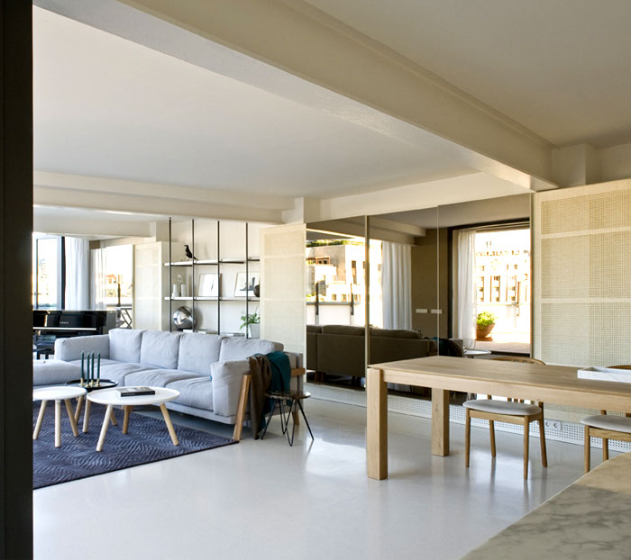 朴素的奢华:巴塞罗那顶层复式住宅设计