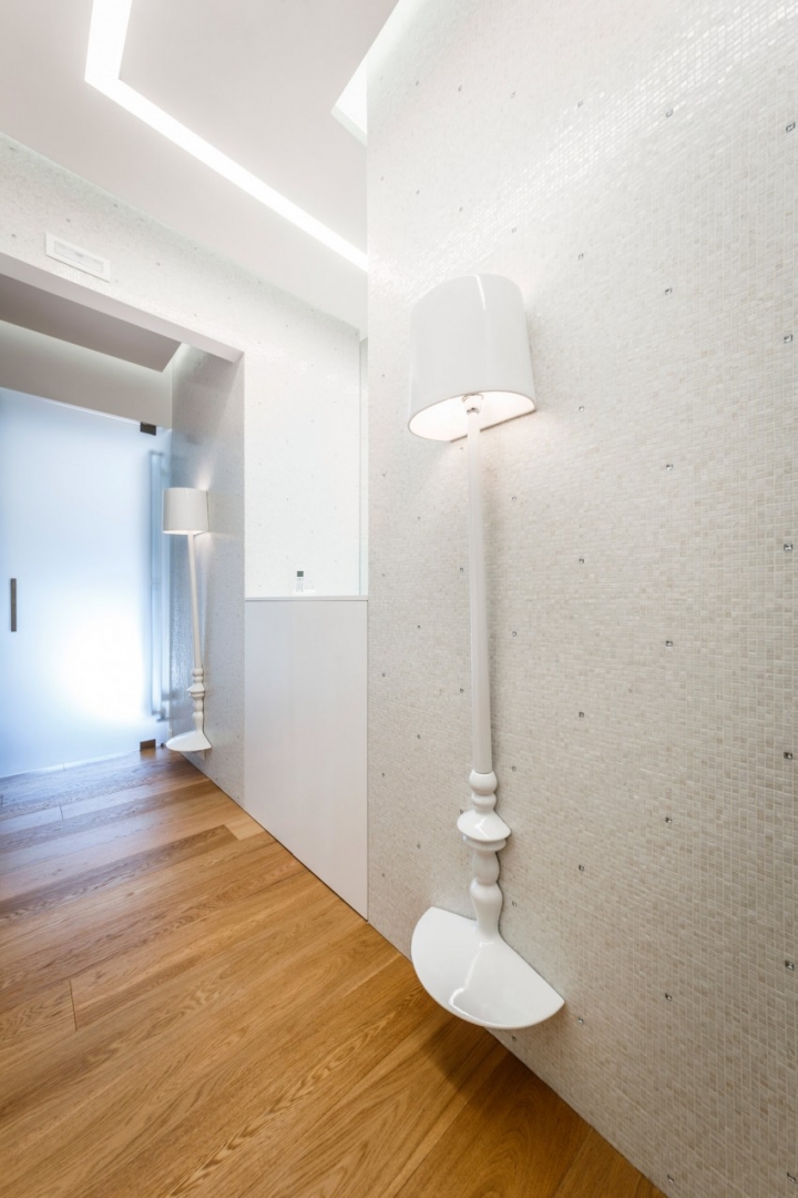 意大利Monolithic现代时尚公寓设计