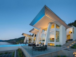 超現代奢華Okanagan湖岸別墅