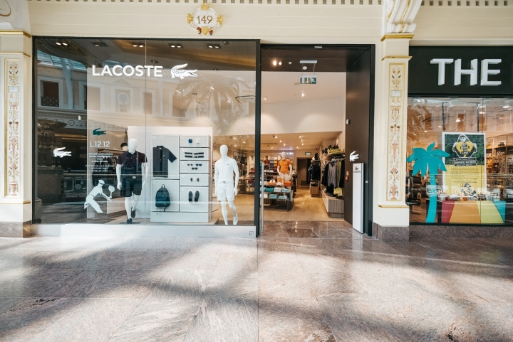 曼彻斯特Lacoste专卖店空间设计